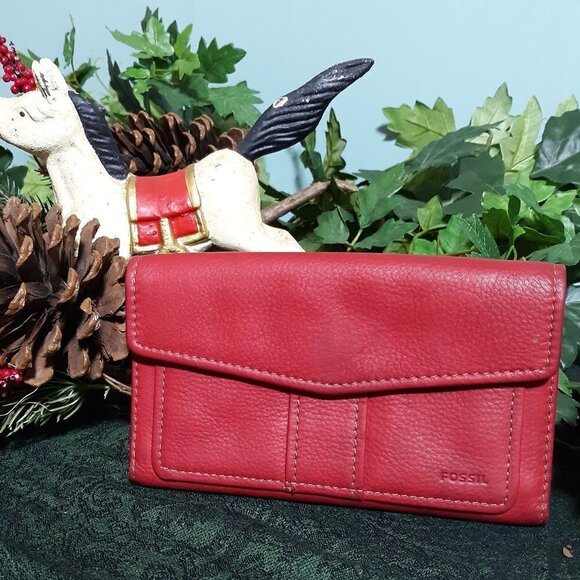 FOSSIL RED LEATHER Wallet LIKE NEW